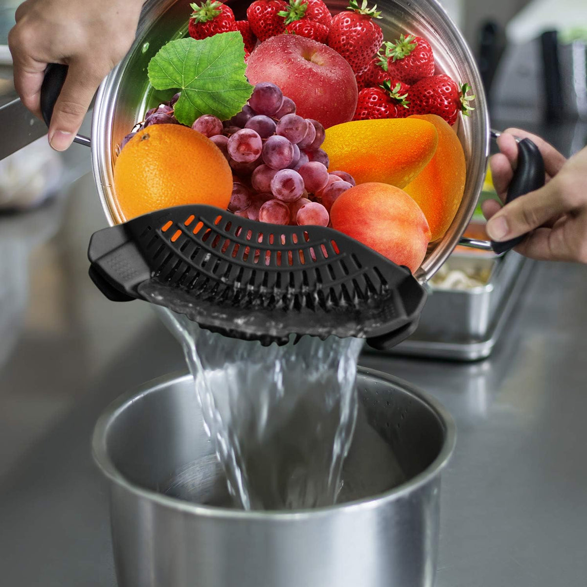 Silicone Clip-On Pot Strainer – Space-Saving Kitchen Tool