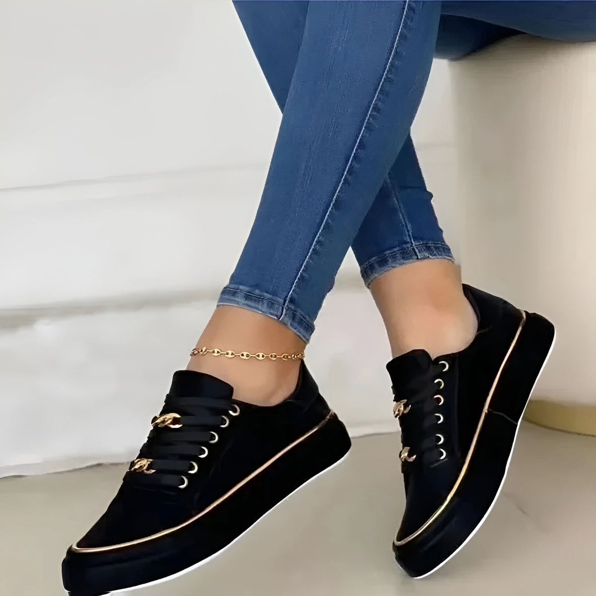 Women's Flatform Trainers with Chain Lace Detail