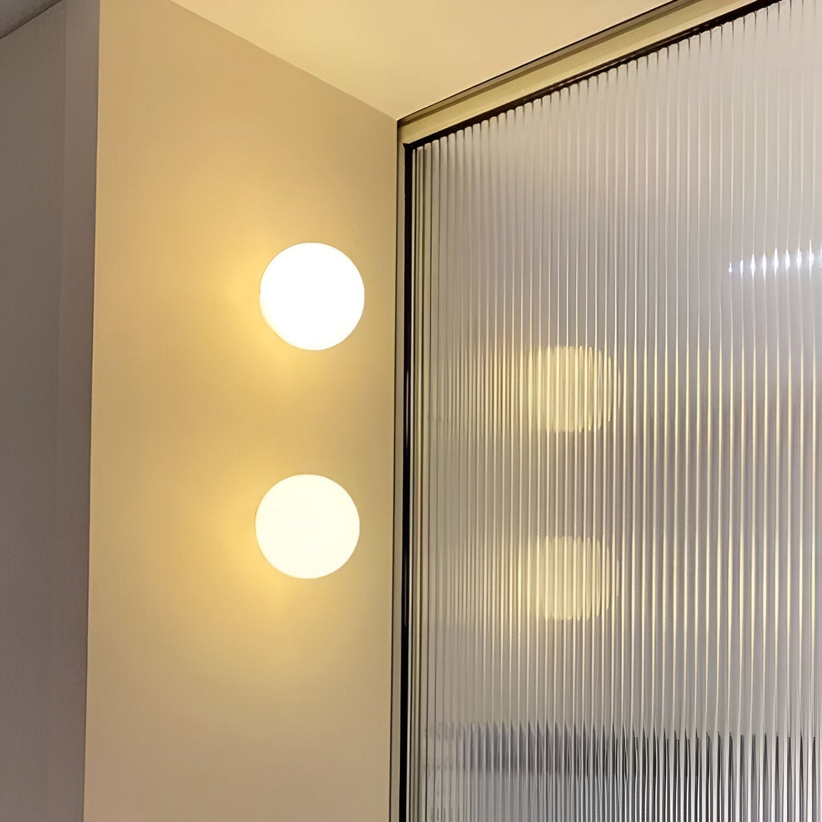 Round Glass Modern Wall Sconce