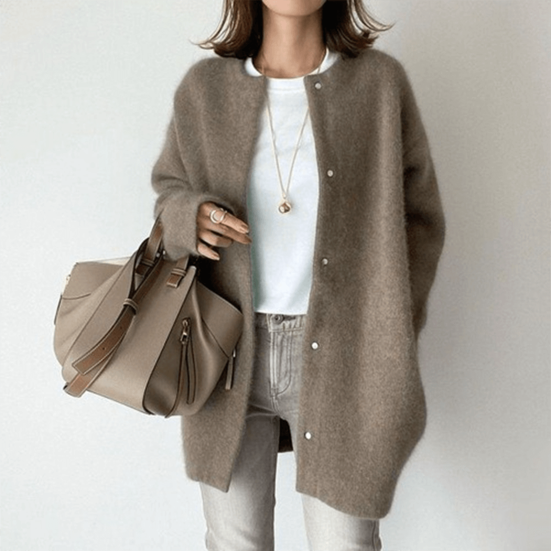 Women’s Lightweight Knit Cardigan – Relaxed Layer