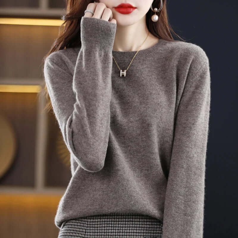 Women’s Soft Knit Jumper – Classic Everyday Layer
