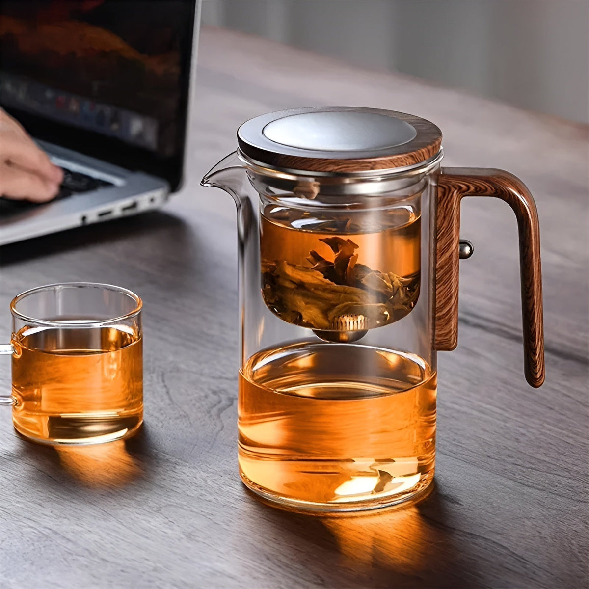 Glass Teapot with Wooden Handle – Tea Brewing & Serving