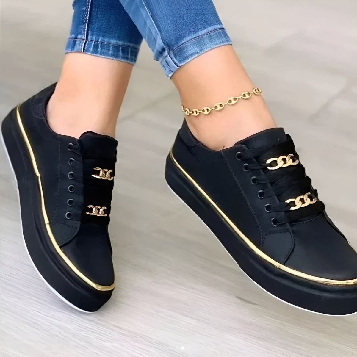 Women's Flatform Trainers with Chain Lace Detail