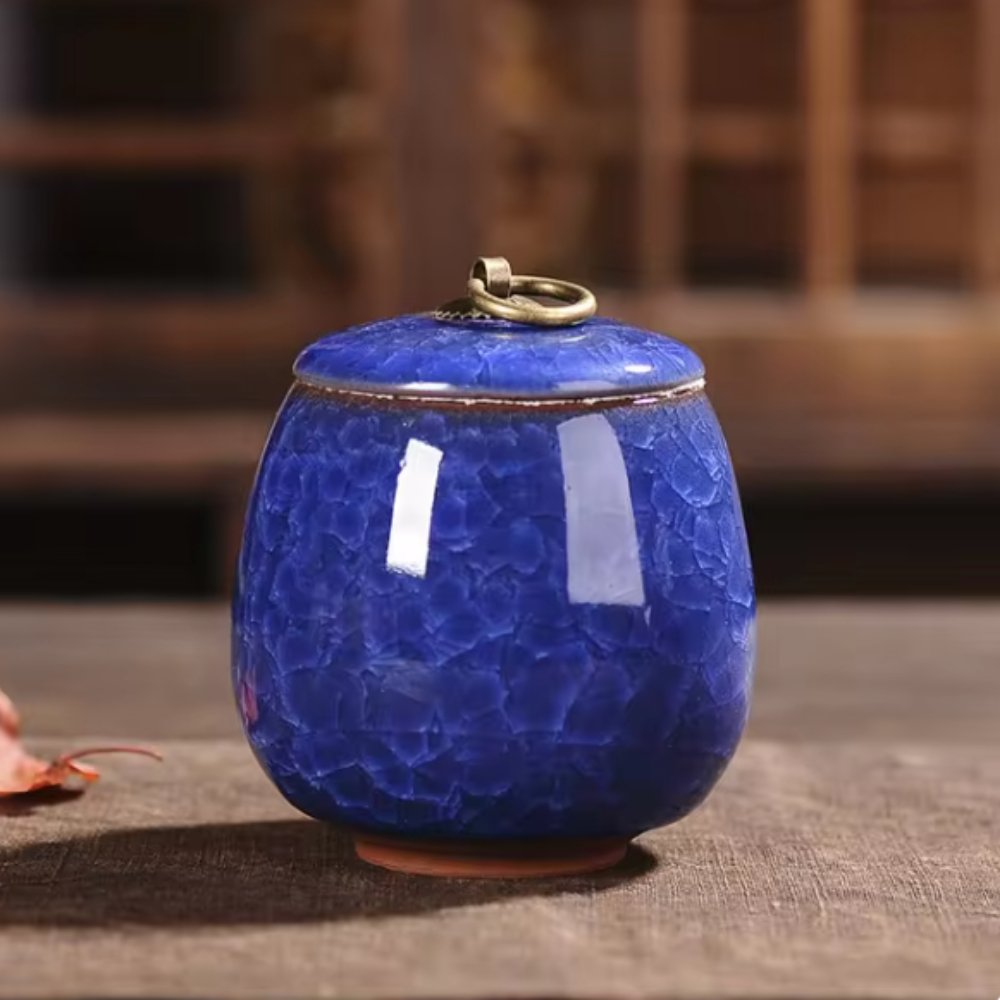 Ceramic Pet Memorial Urn – Secure Lid Small Keepsake Ashes Vase