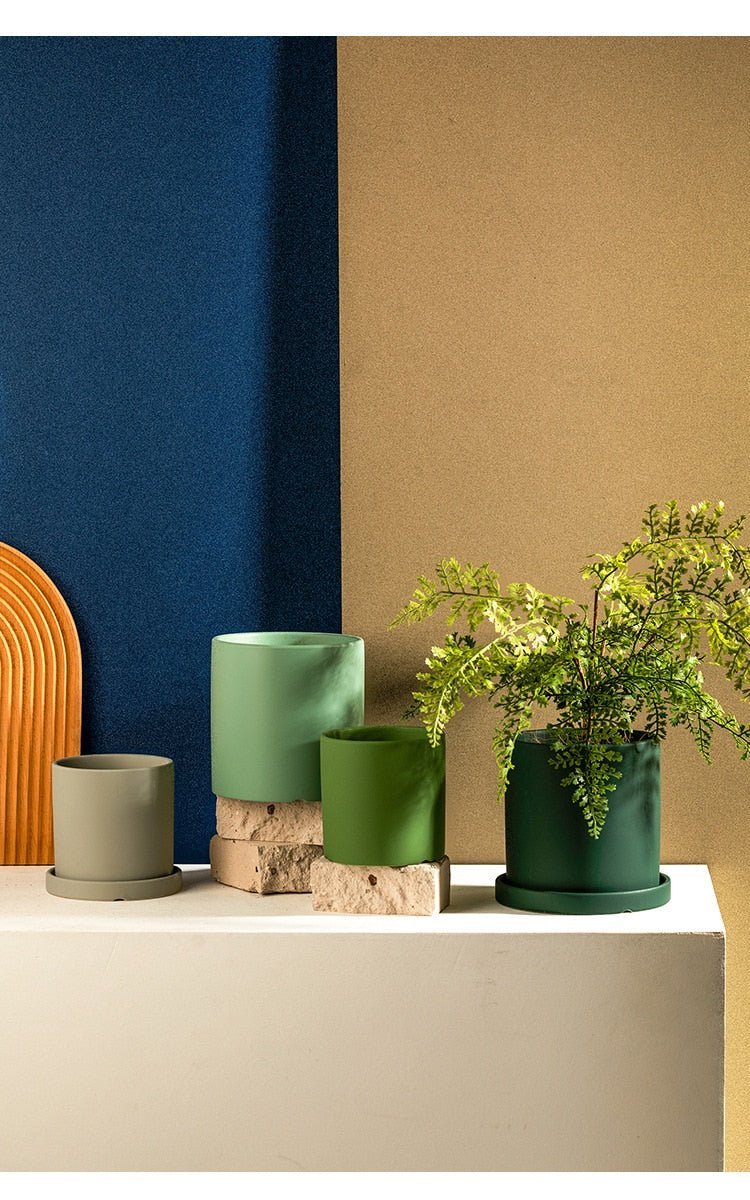Ceramic Plant Pot with Saucer and Drainage Hole