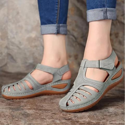 Astrid Women's Roman-Style Sandals