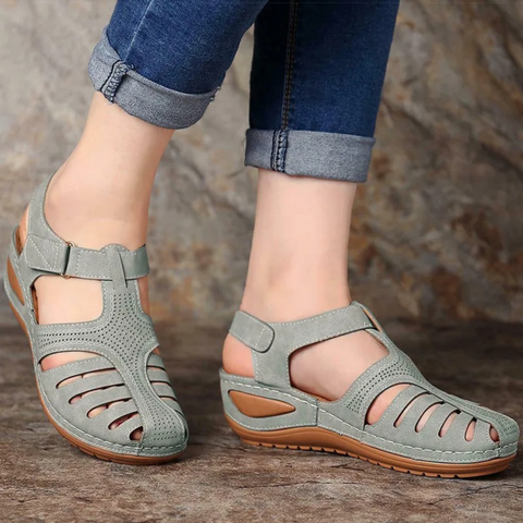 Astrid Women's Roman-Style Sandals