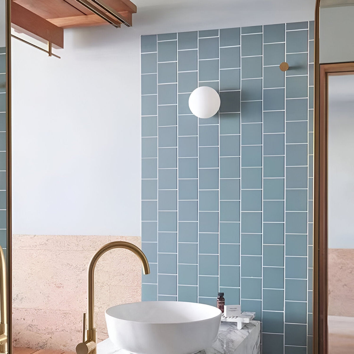 Round Glass Modern Wall Sconce